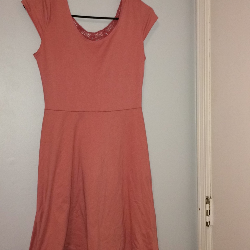 pink dress